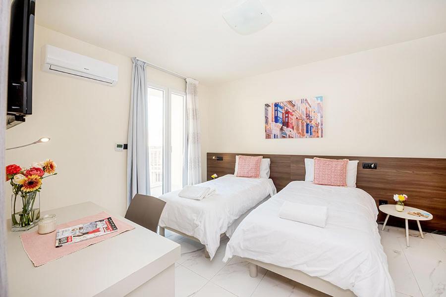 Atlantis Holiday Suites Marsalforn Buitenkant foto